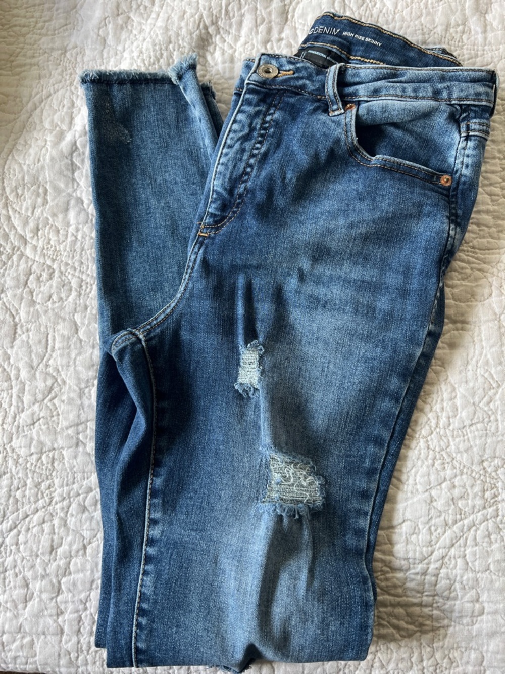 INC High Rise Skinny Women’s Distressed Blue Denim Jeans.  Size 8